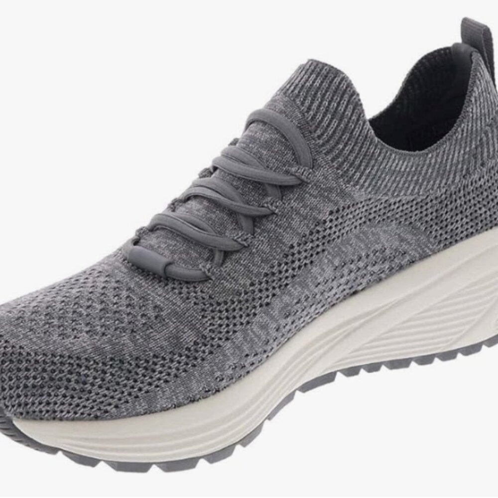 👟 Skechers Slip-On Knit Sneakers – Lightweight & Comfy! Size 8